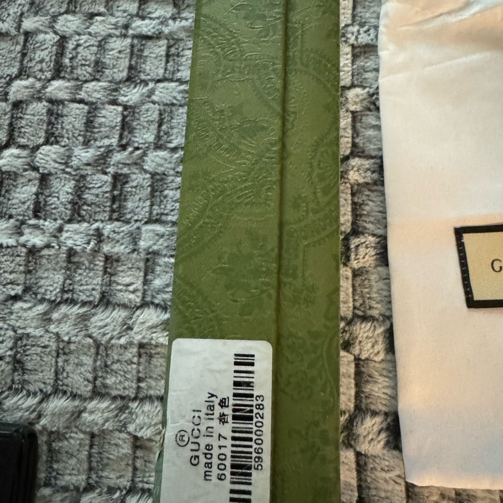 Authentic Gucci wallet - Picture 11 of 16